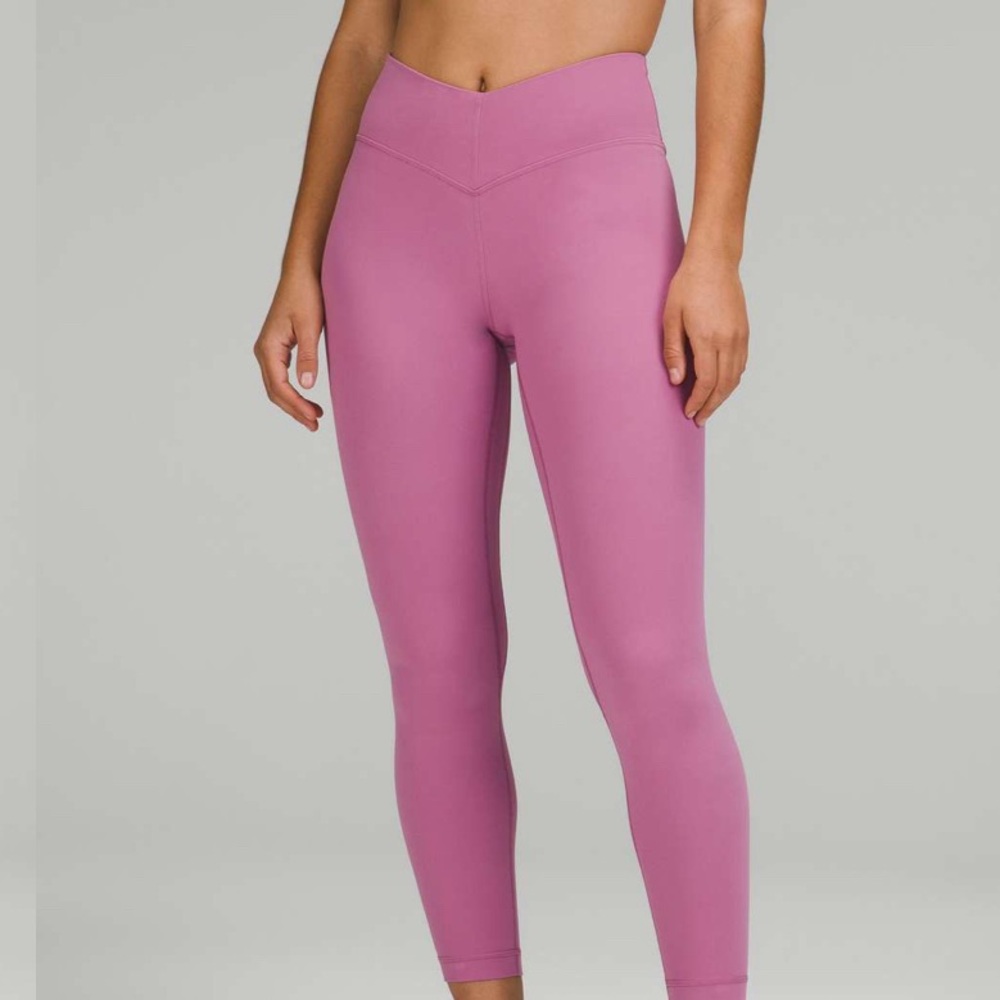 Lululemon 25” V-Waist Align Pant in Velvet Dust pink size 4
